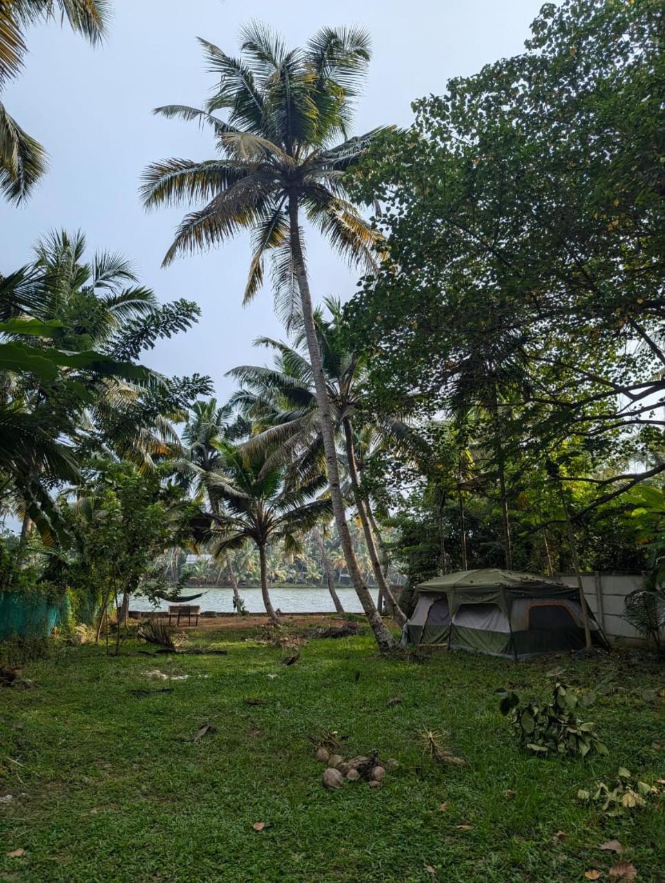 Islandstay-A Riverside Property Kollam Esterno foto
