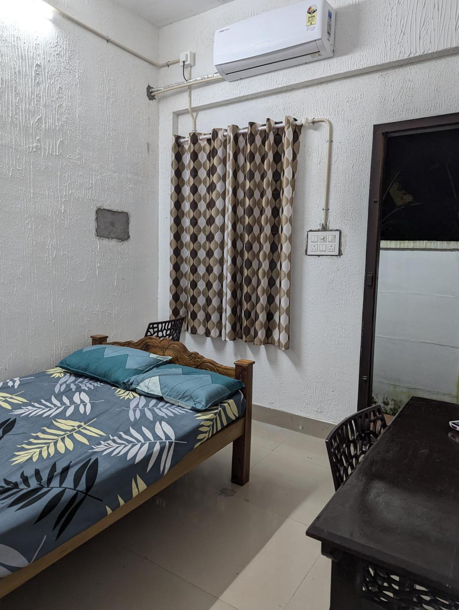 Islandstay-A Riverside Property Kollam Esterno foto